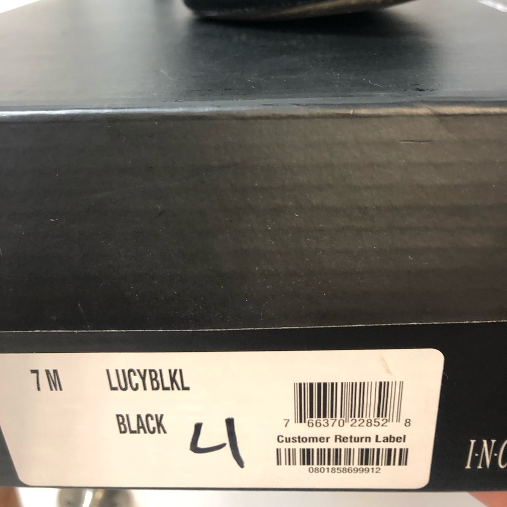 Shoes - Picture 8 of 8